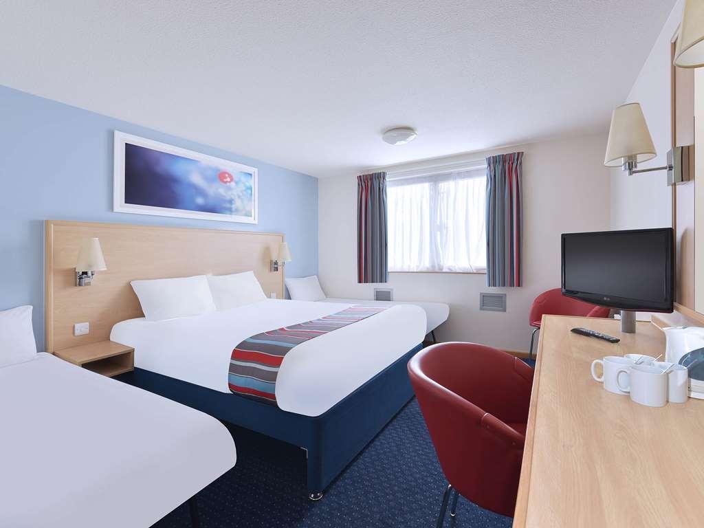 Travelodge Birmingham Yardley Номер фото