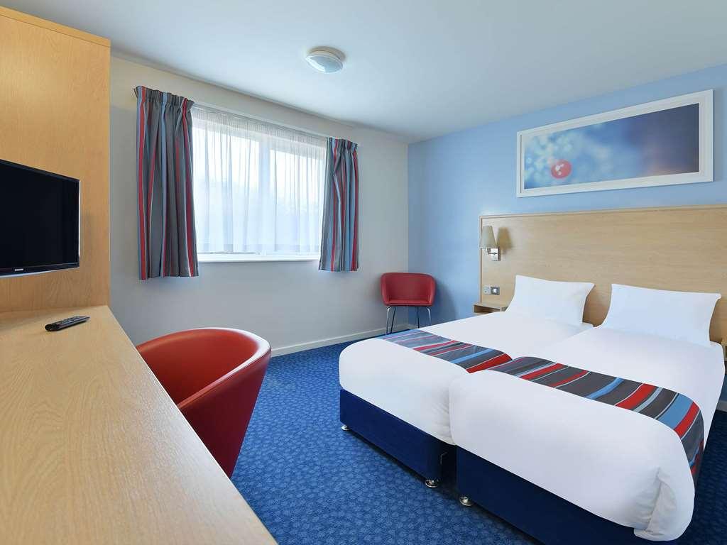 Travelodge Birmingham Yardley Номер фото