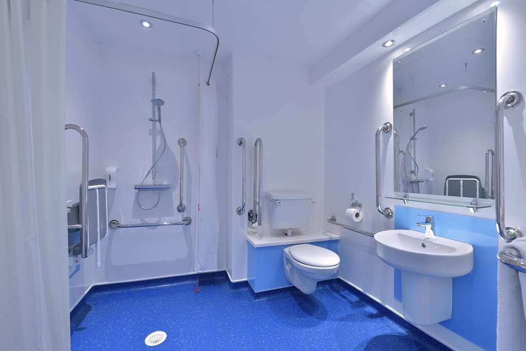 Travelodge Birmingham Yardley Номер фото